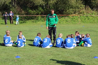 下载乐鱼体育APP-女篮老将坚持出战为队伍稳定发挥贡献宝贵经验力量，女篮名将