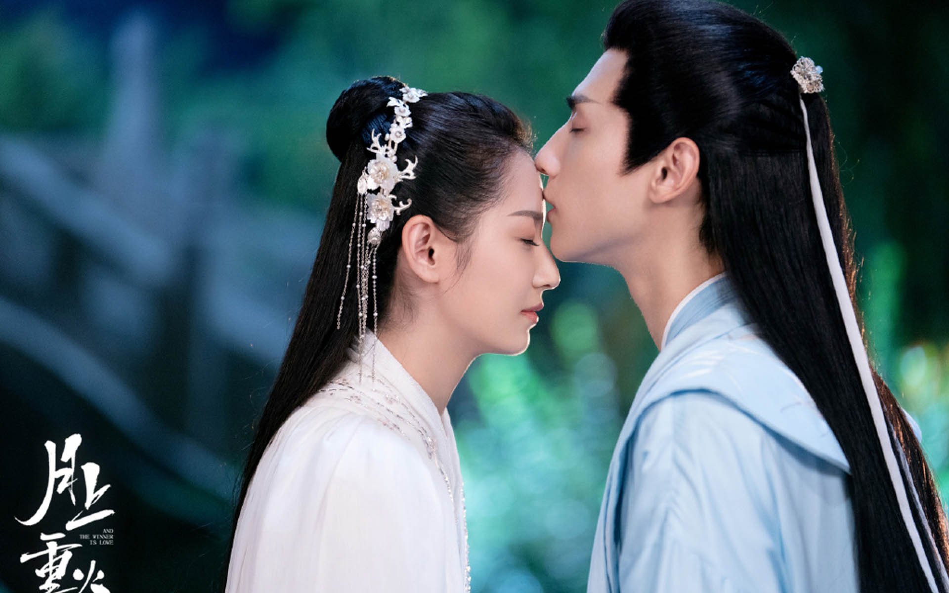 球星亲子同场亮相,家庭故事感动球迷,球星儿子踢球