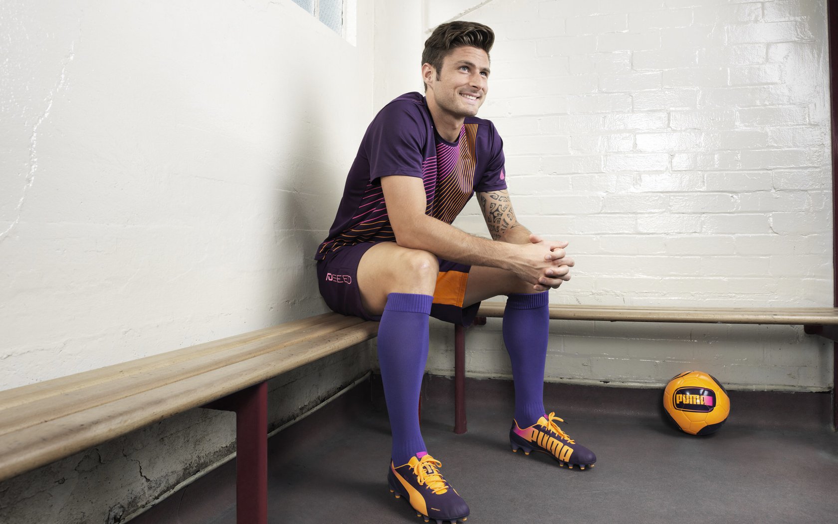 中国足球国家队教练员团队能力提升培训举行，中国足球国家队教练有哪些